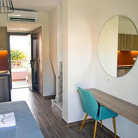 Aelia Luxury דירה *