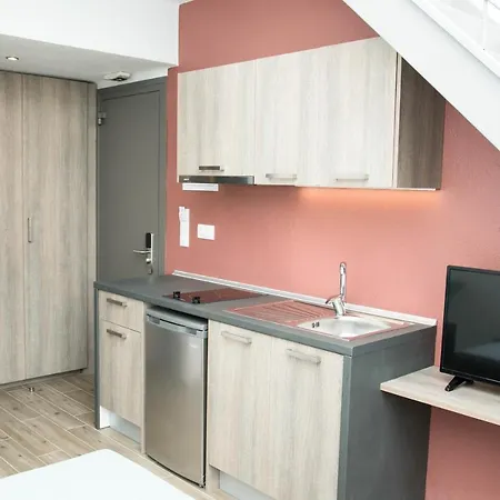 Aelia Luxury דירה ניקיטי